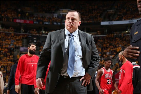  老将焕发第二春，经验助力球队稳居前列  