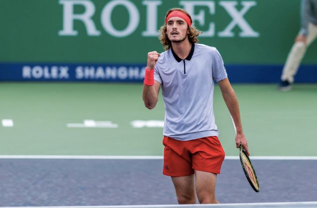  西西帕斯单反绝技频现，力克强敌晋级八强