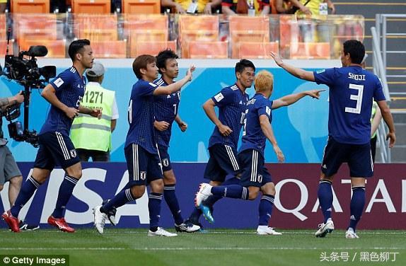  足协杯冷门迭爆，业余球队创造历史佳绩  