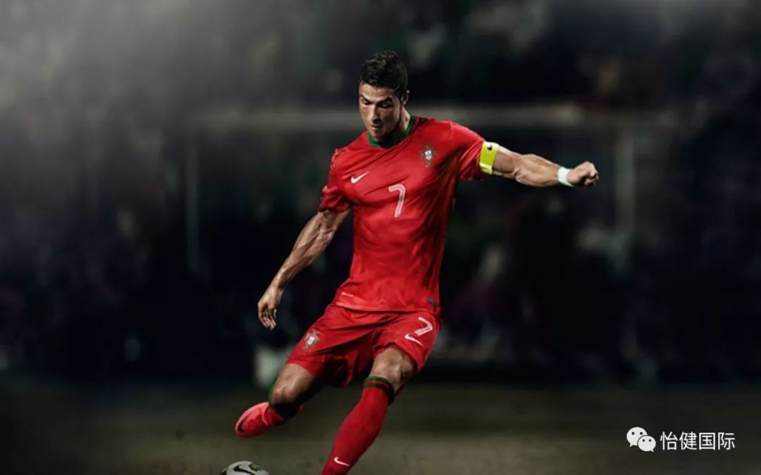  新星闪耀赛场，年轻前锋独中三元